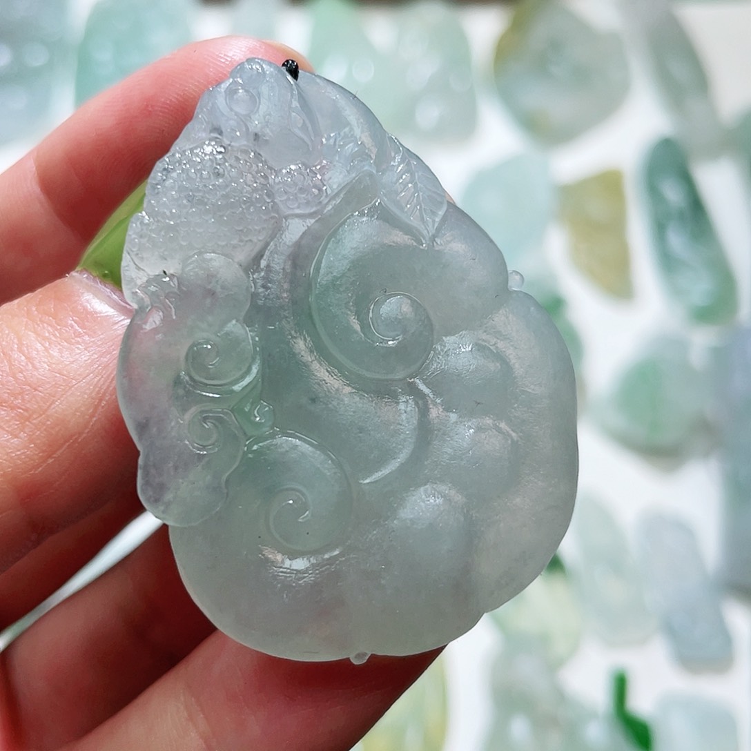 定制翡翠未镶嵌如意