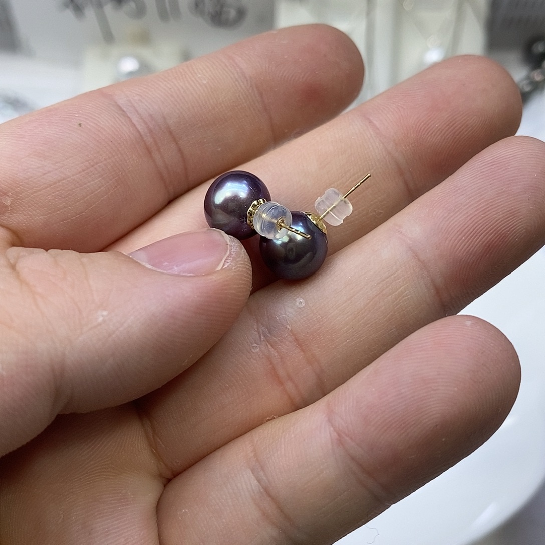 淡水珍珠18K金镶嵌耳饰