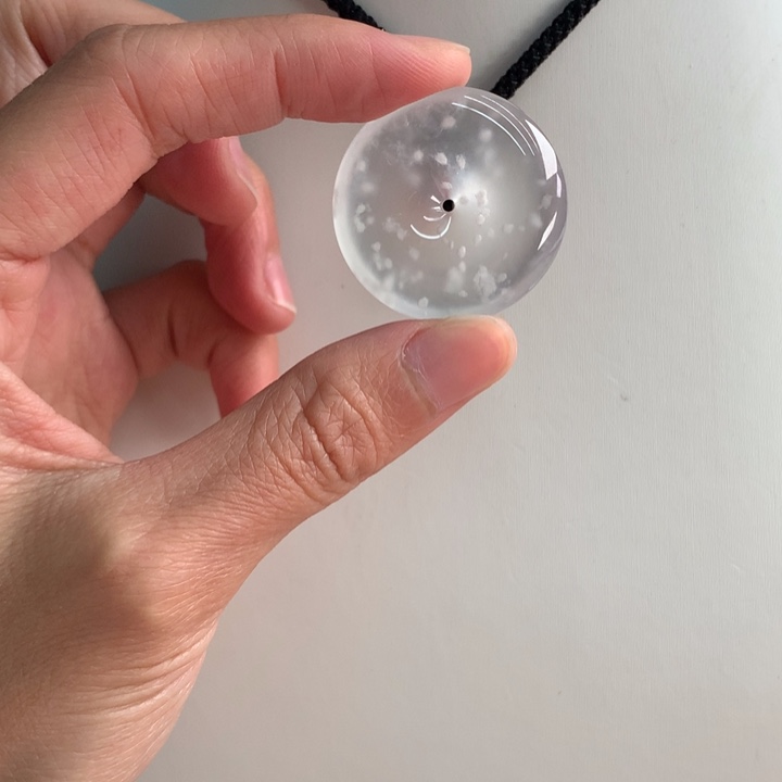 翡翠挂件未镶嵌….