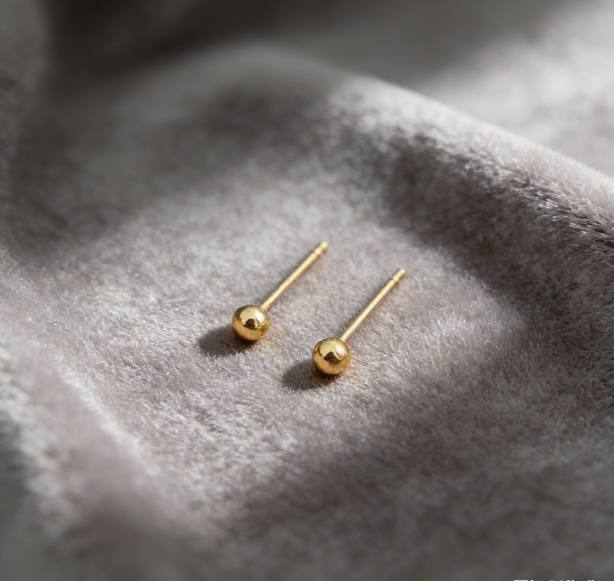 【梁老板】4mm素耳钉一对 赠耳堵