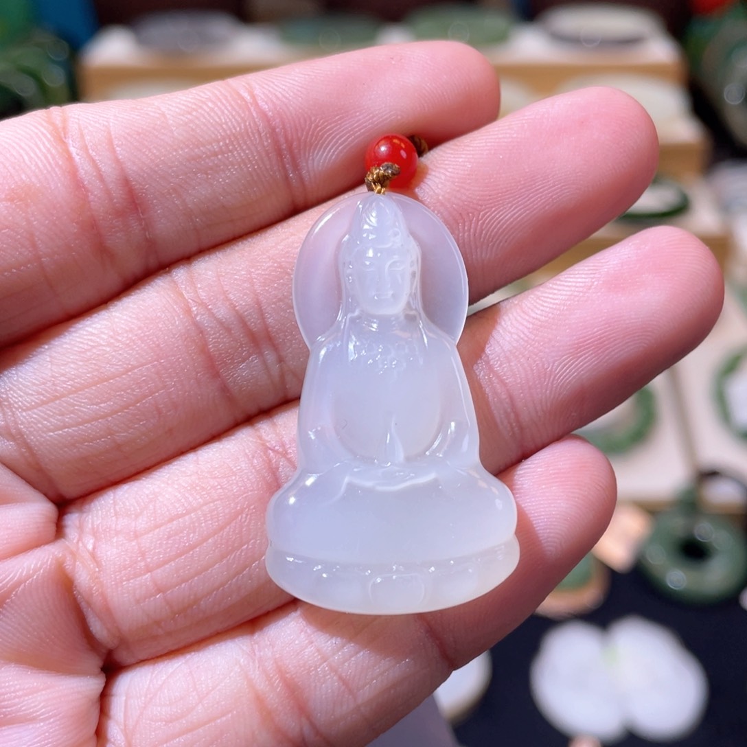 和田玉高冰白玉观音未镶嵌