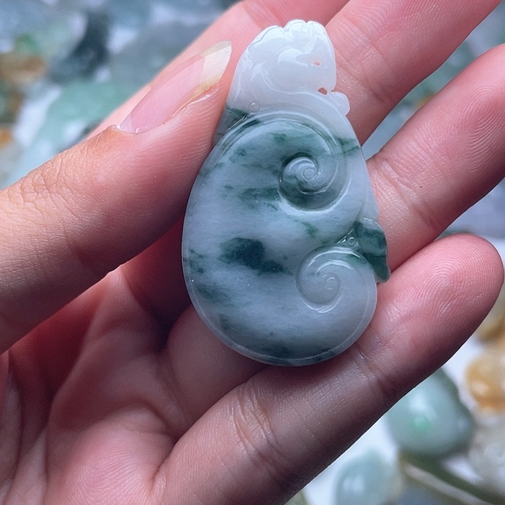 颈饰未镶嵌翡翠翡翠