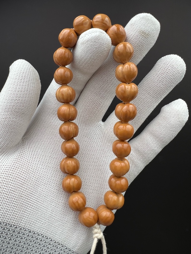 屁桃雕刻猴头核桃手串手持猴头全品猴头手串文玩