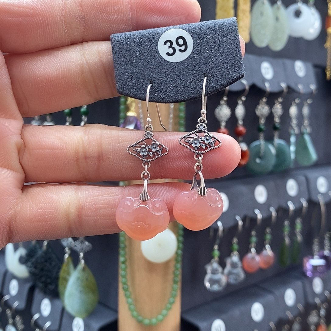 M***e玛瑙/玉髓银S925镶嵌耳坠