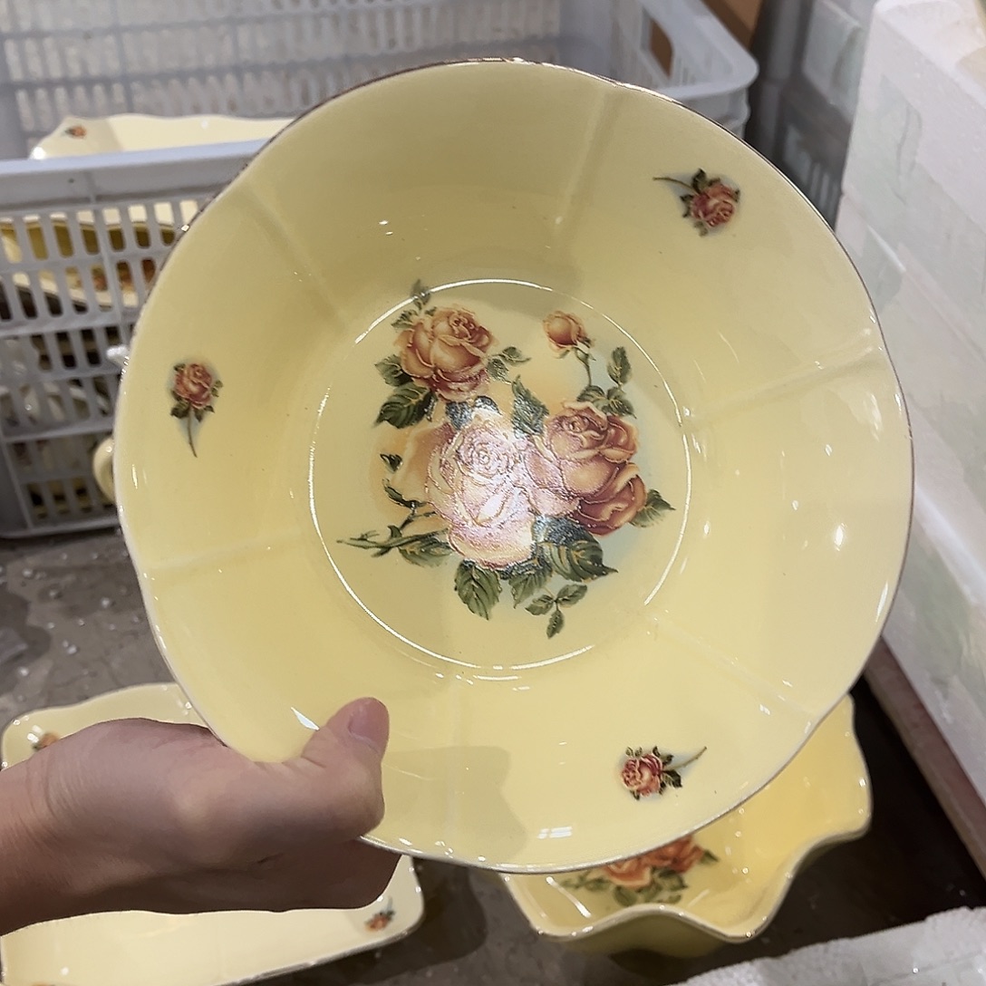 星博陶瓷有限公司2个