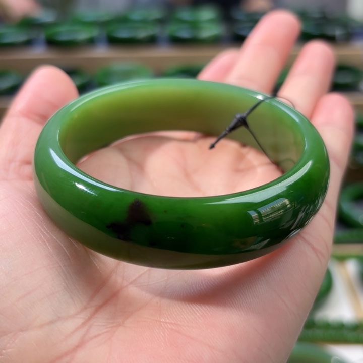 未镶嵌手镯和田玉（碧玉）