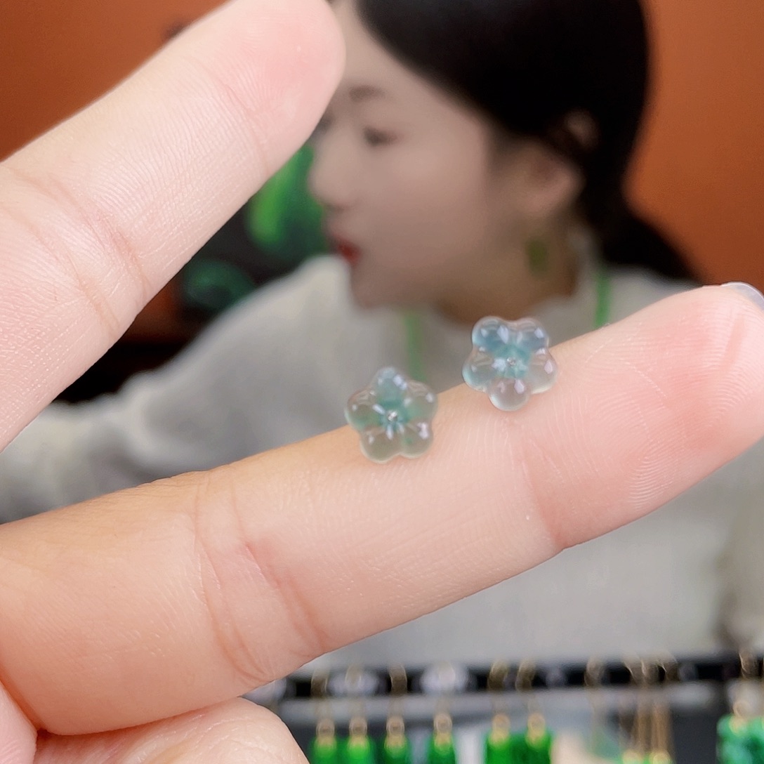 翡翠未镶嵌耳饰饰品