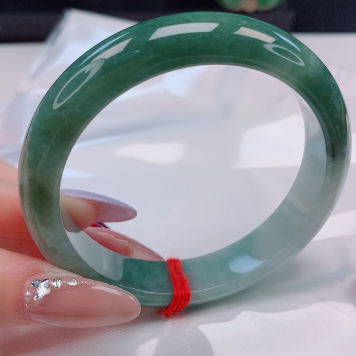 翡翠未镶嵌手镯55圈