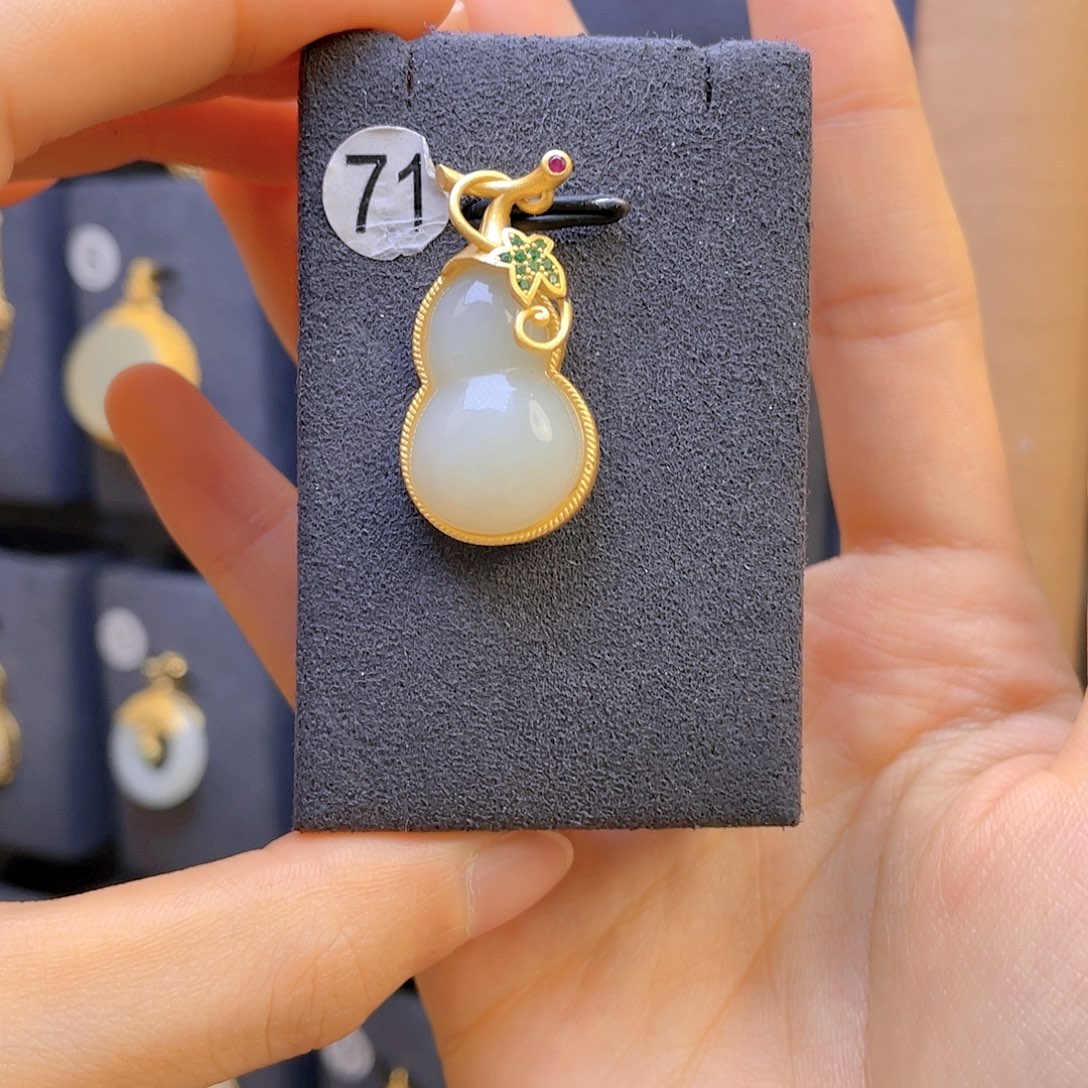 和田玉颈饰银S925镀金镶嵌