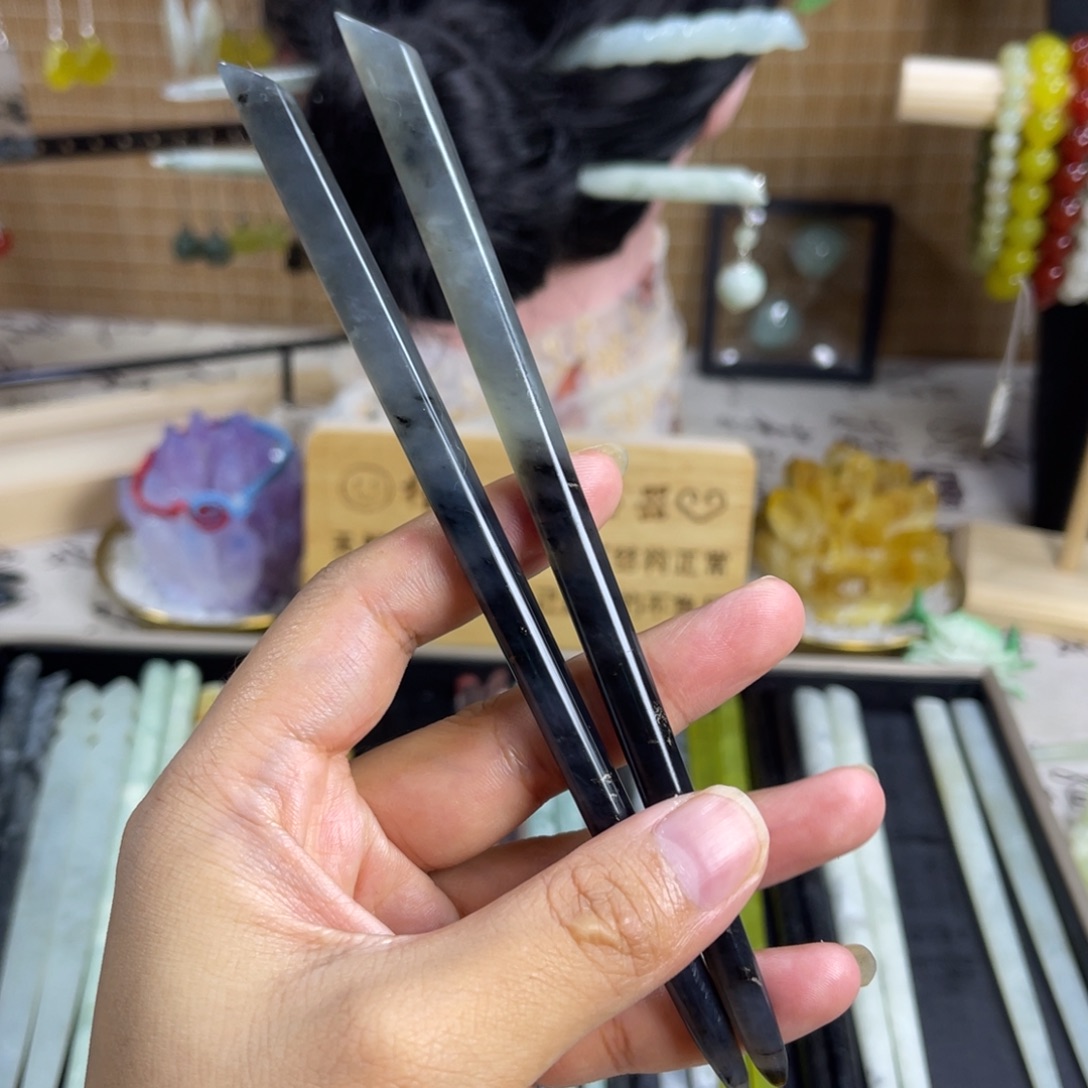 蛇纹石玉未镶嵌发饰