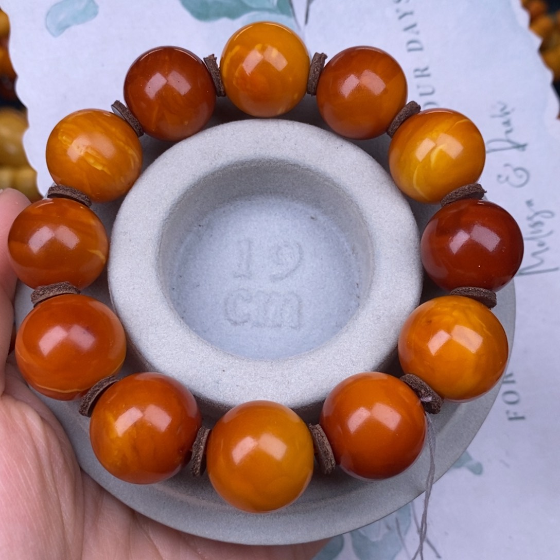 蜜蜡裸石未镶嵌蜜蜡