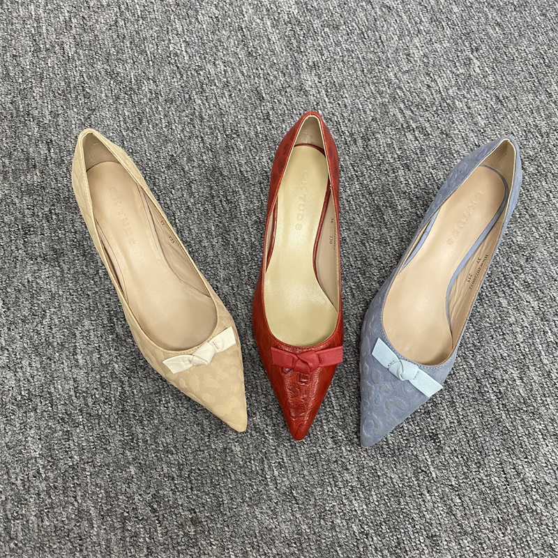 24款时尚休闲百搭外穿细跟单鞋女鞋