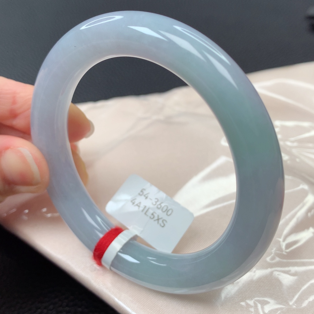 【闪购商品】翡翠手镯未镶嵌60号圆条xs54