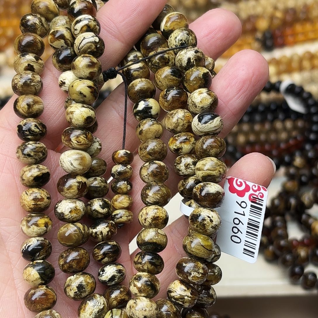 蓝***心琥珀未镶嵌裸石九91660