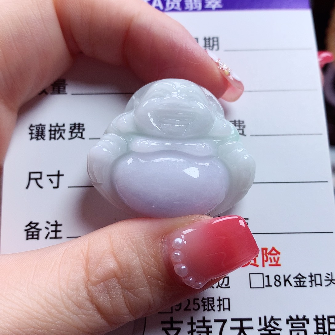 翡翠未镶嵌颈饰佛公