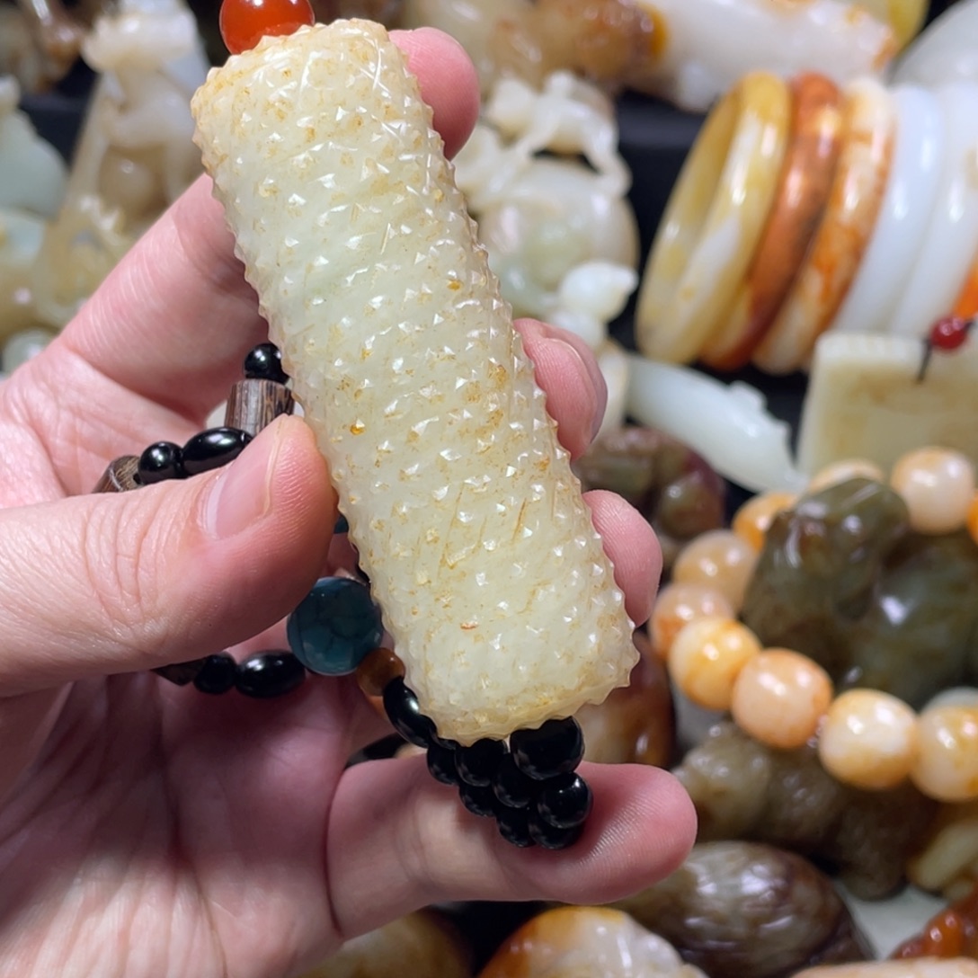 无***）和田玉未镶嵌把件