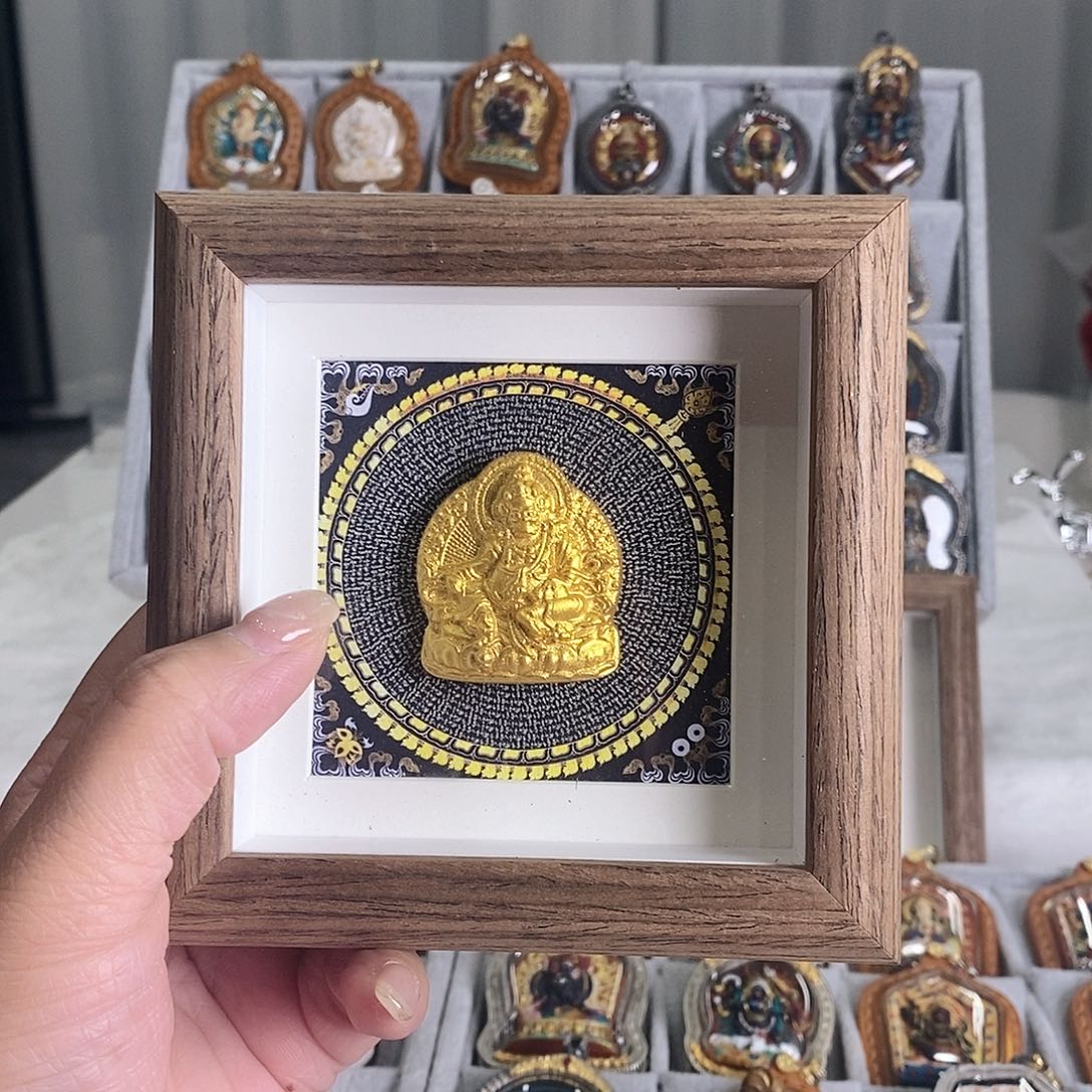 泥塑桌摆手工擦擦黄财