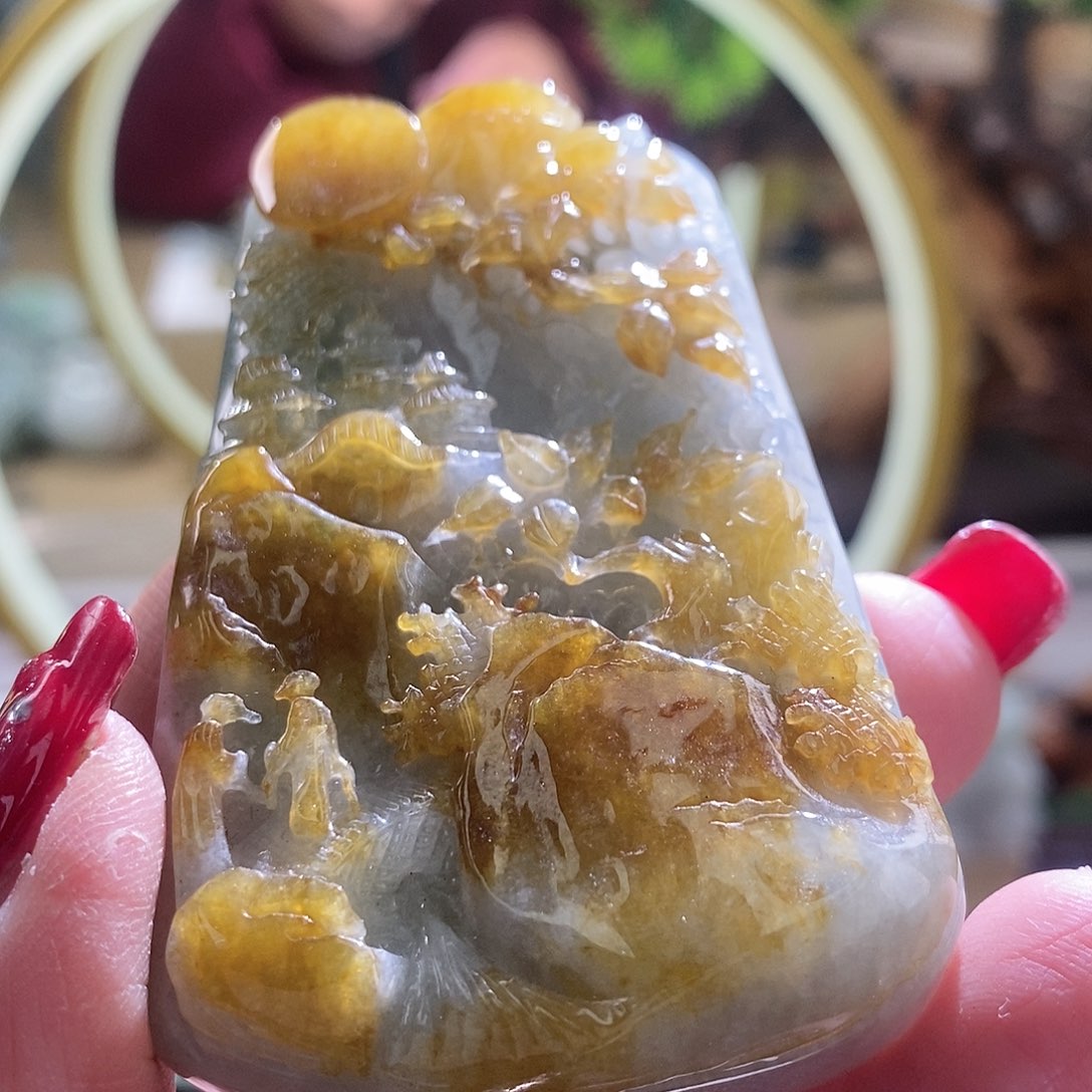 【闪购商品】翡翠颈饰未镶嵌山水