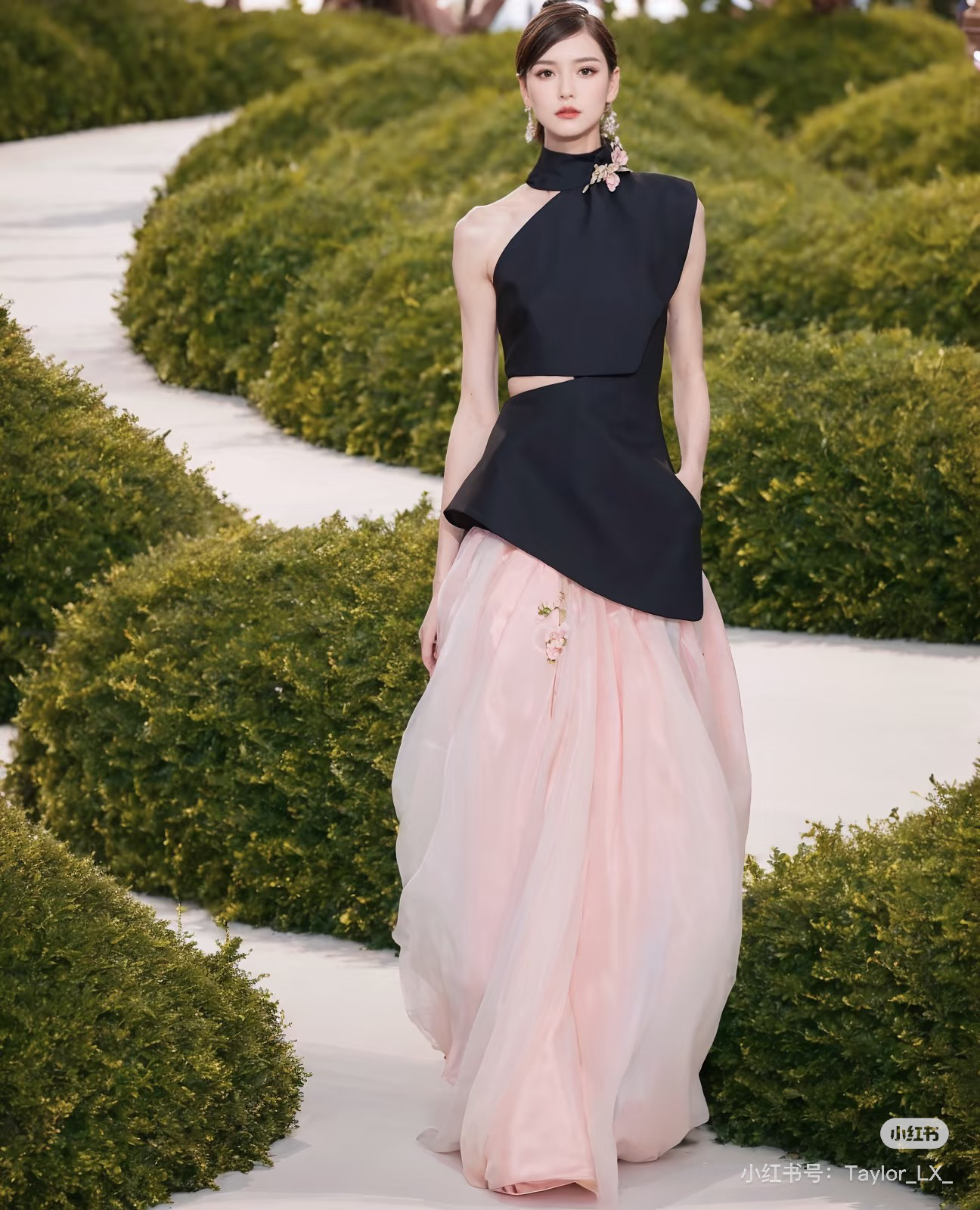 【香粉背心】2025年高端定制明星网红同款背心