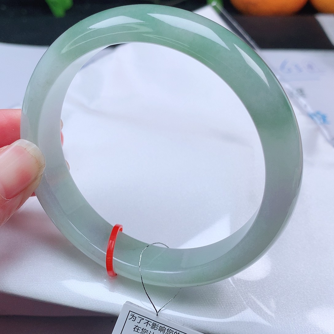翡翠手镯未镶嵌开**福62圈