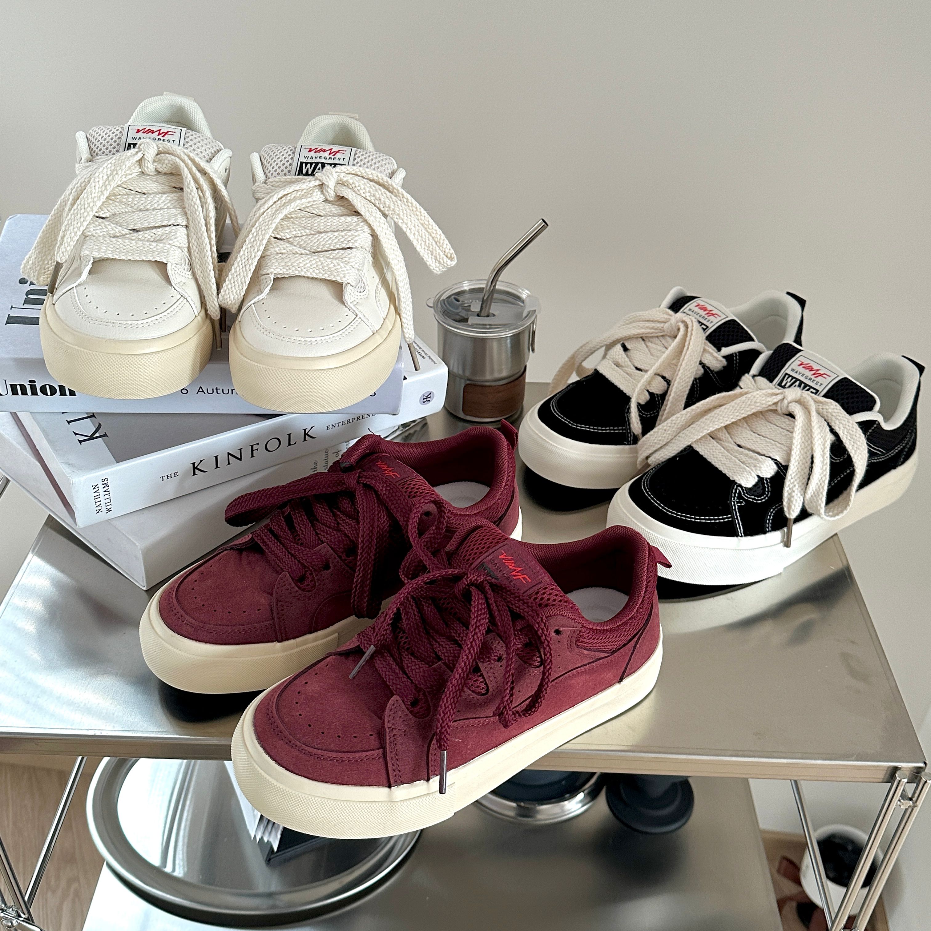 小众高级酒红女鞋厚底板鞋2025春季新款高颜值透气学生小白鞋