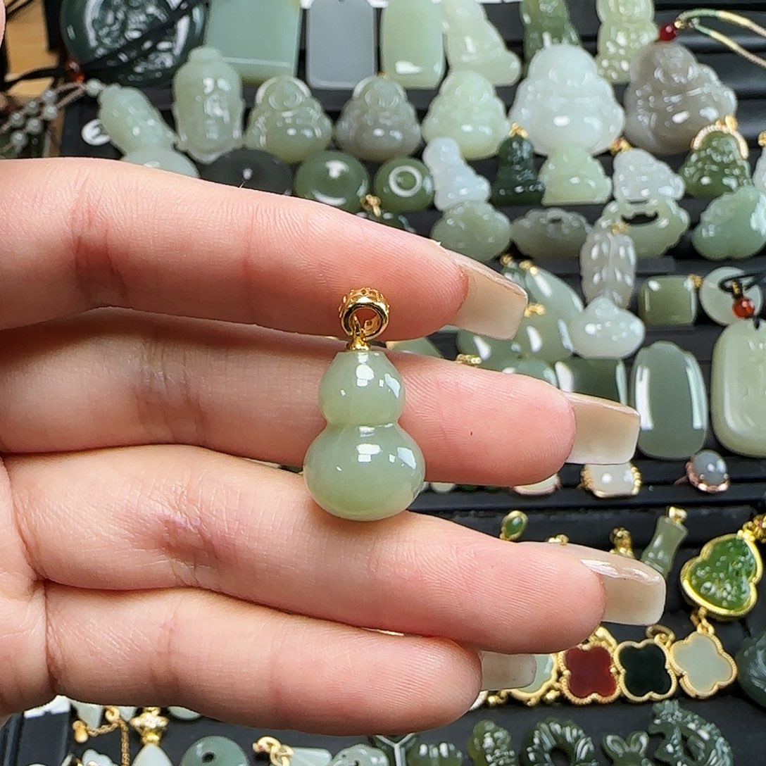 颈饰银S925镶嵌和田玉