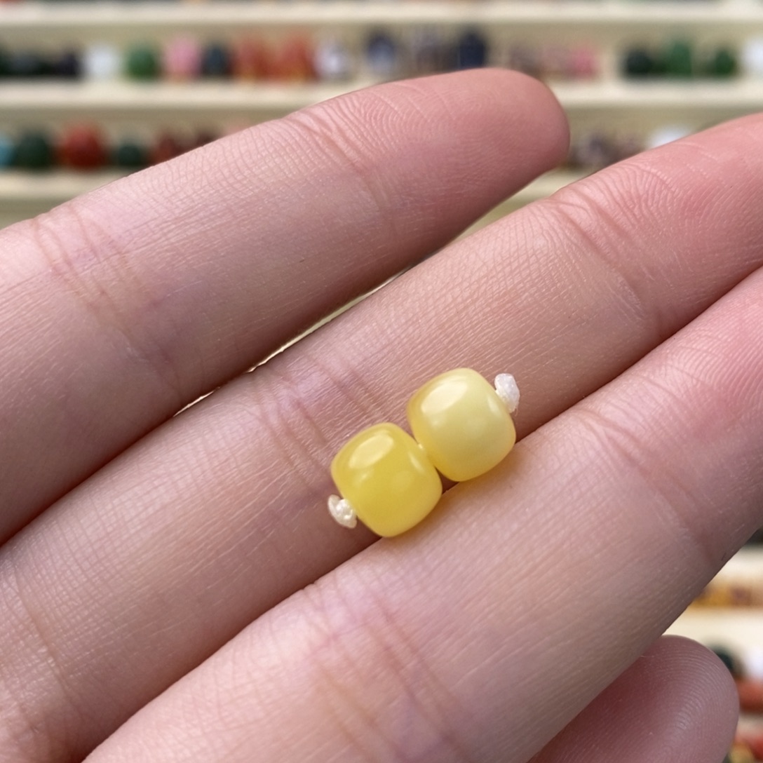 蜜蜡未镶嵌颈饰对珠