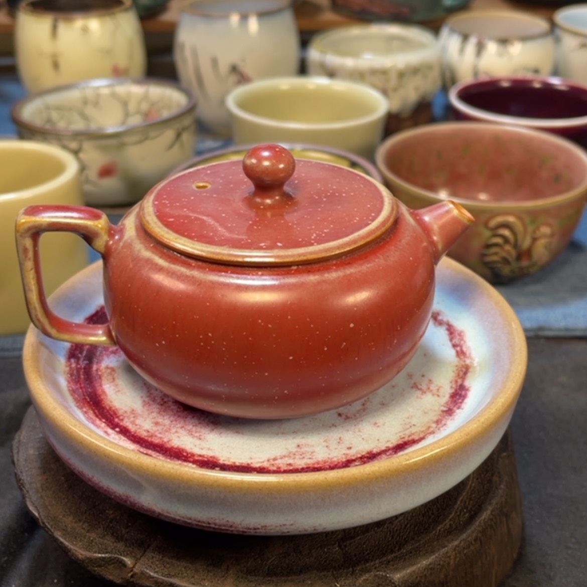 【闪购商品】摆件柿叶红手把壶