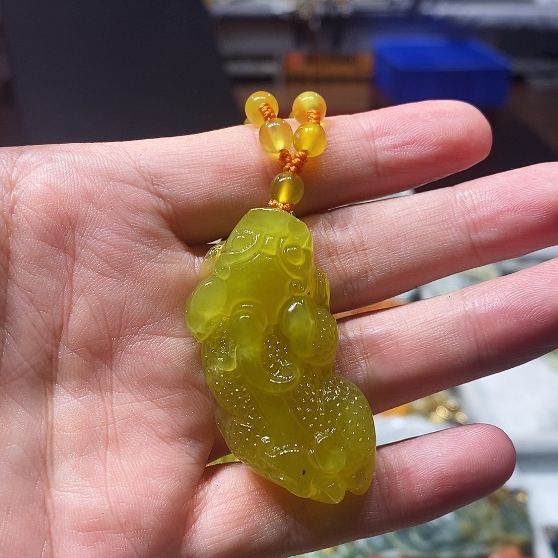 未镶嵌岫玉毛衣链