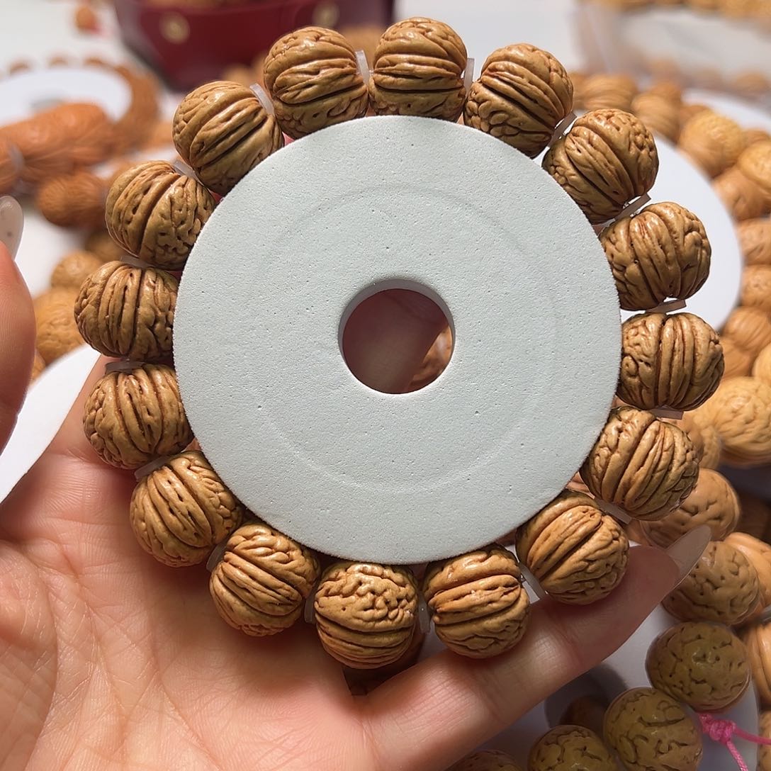 桃核吊坠苹果园17