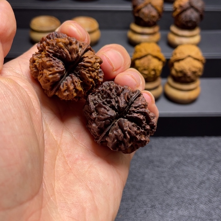 文玩核桃吊坠F舍利子34