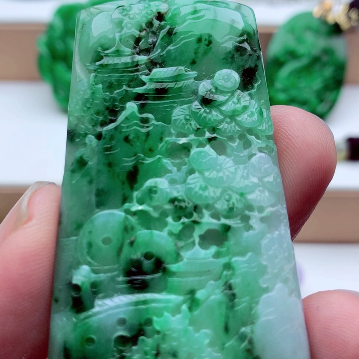 翡翠未镶嵌吊坠(不含链)