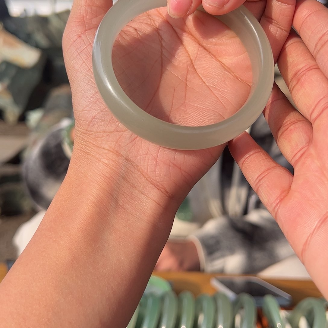 绿东陵冰晴水手镯