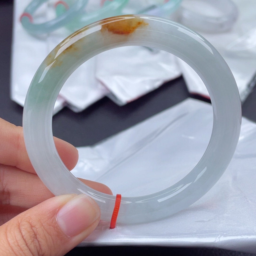 翡翠手镯（圆镯）未镶嵌