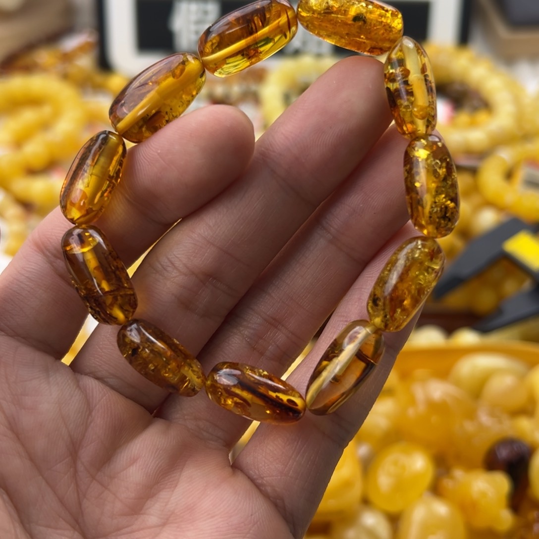 琥珀珠宝奇石未镶嵌