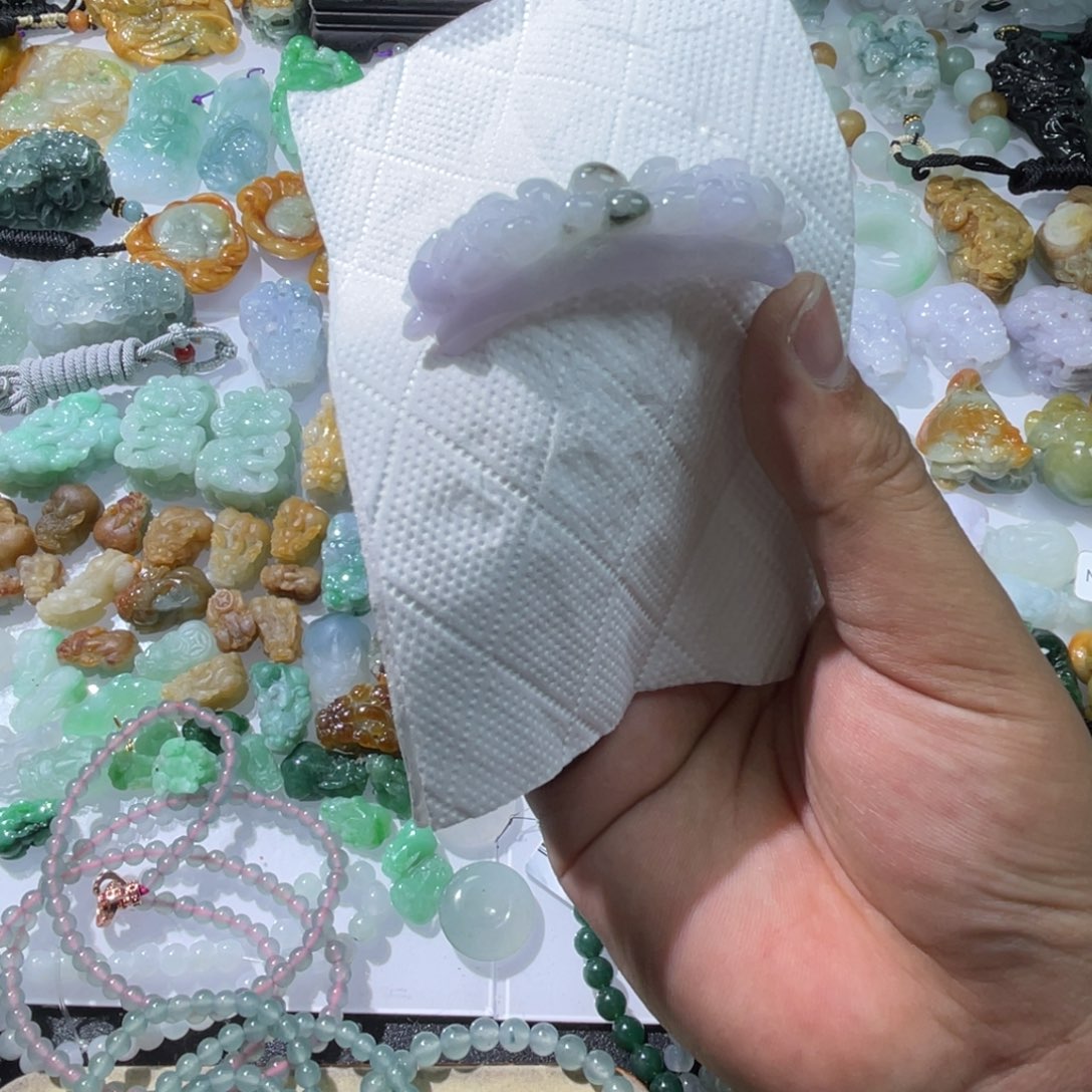 翡翠颈饰未镶嵌天然