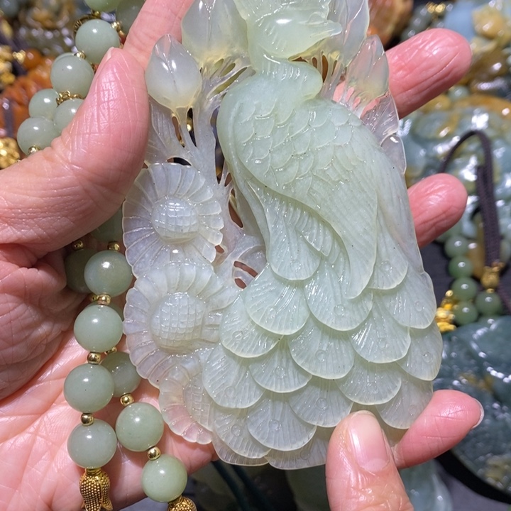 岫玉岫玊吊坠未镶嵌