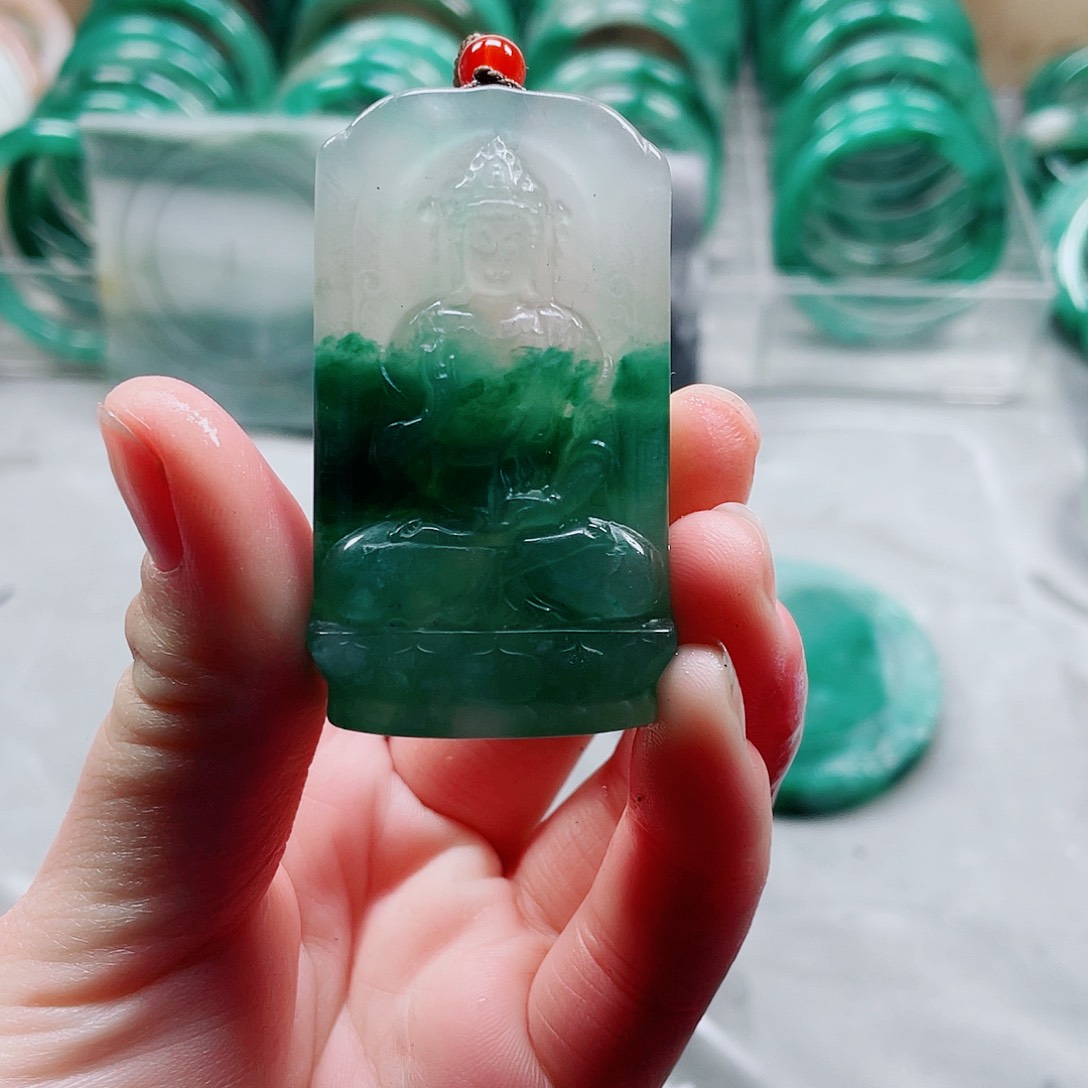 石英质玉颈饰未镶嵌宝*爷