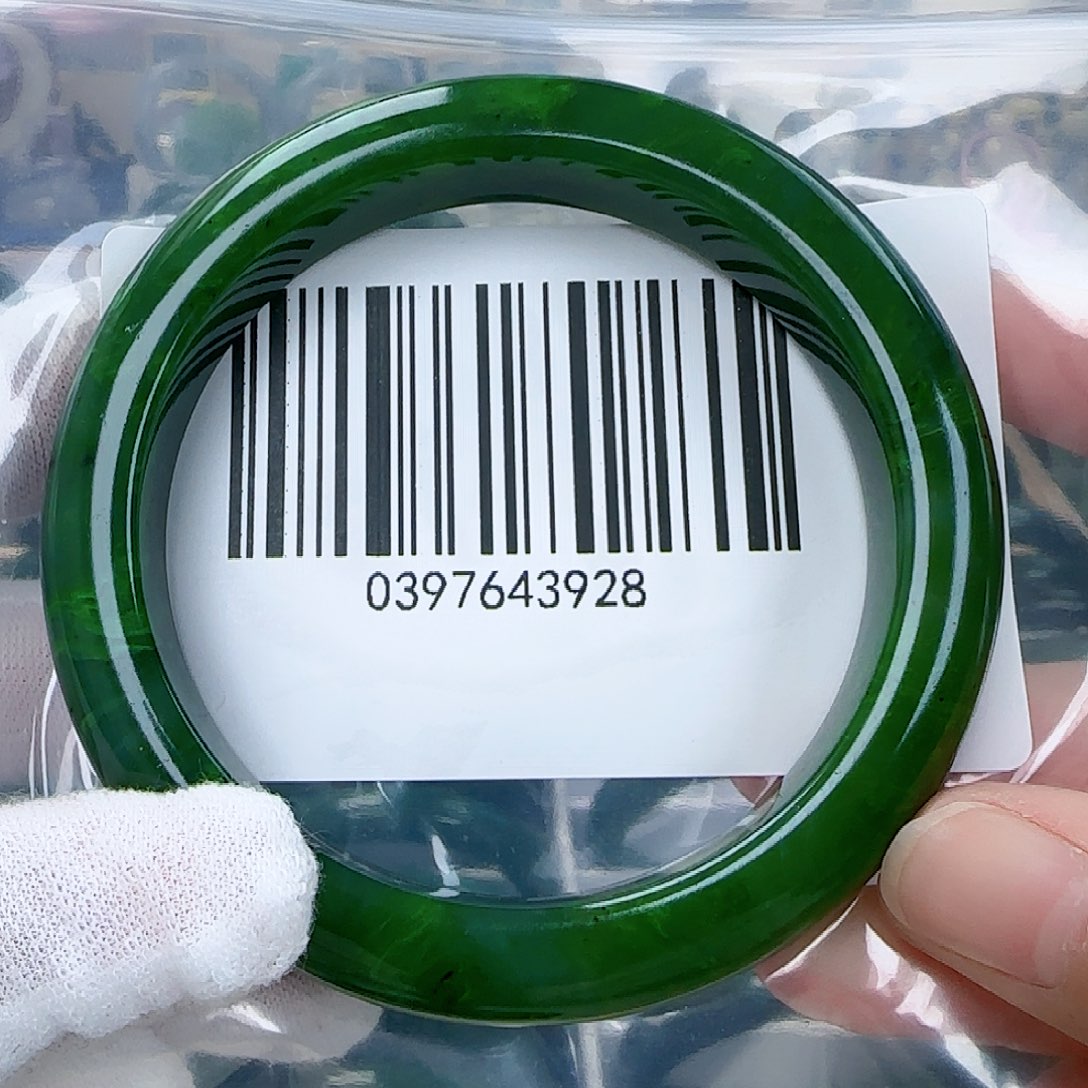 和田玉（碧玉）手镯未镶嵌微瑕60