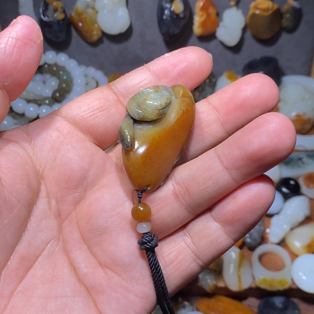 和田玉颈饰未镶嵌用****8