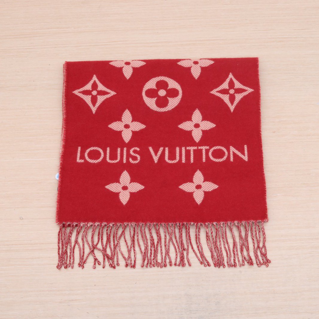 99新 LouisVuitton/路易威登  红色 羊毛 羊绒围巾P215155058
