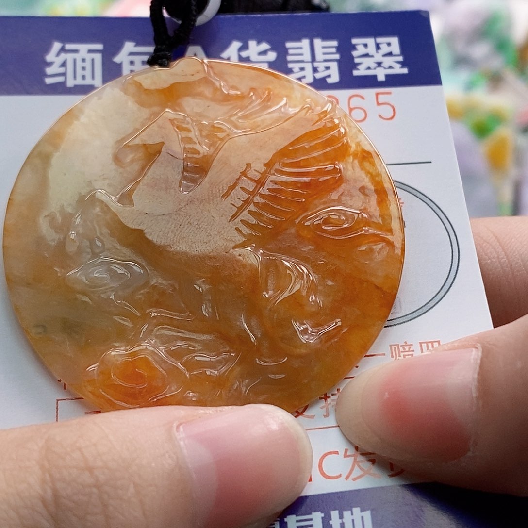 吊坠(不含链)未镶嵌翡翠