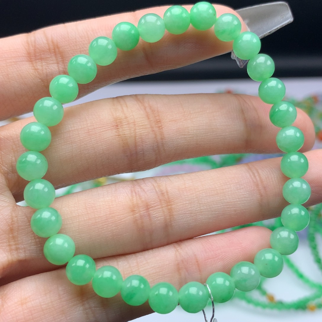 翡翠手链未镶嵌卡