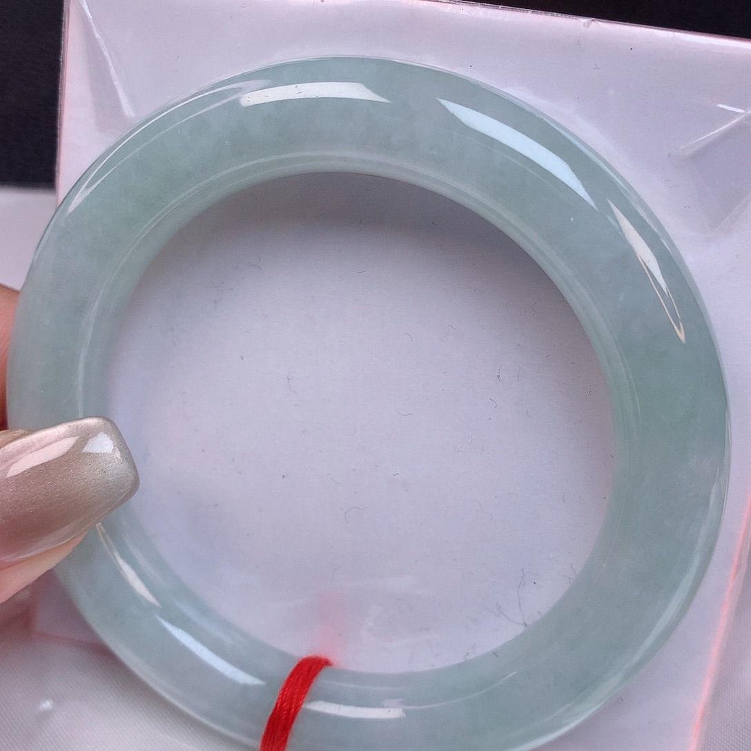 翡翠手镯未镶嵌56+ 翡翠手镯