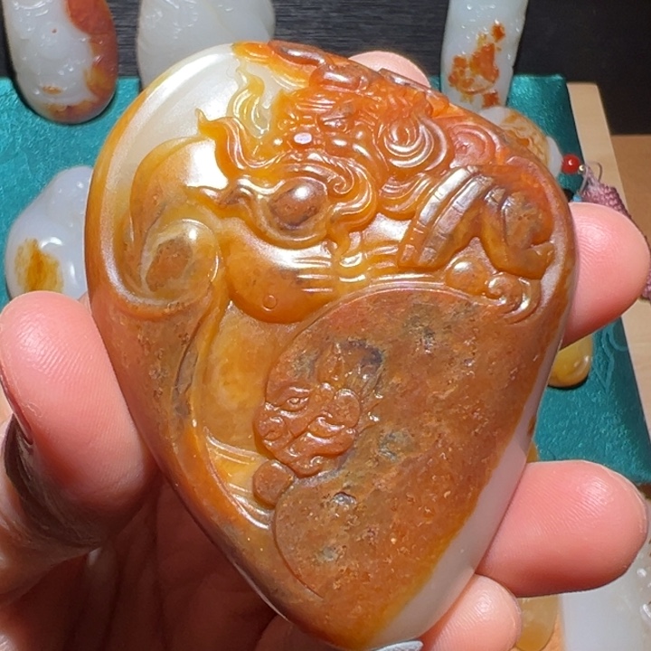 唐***‍和田玉未镶嵌颈饰