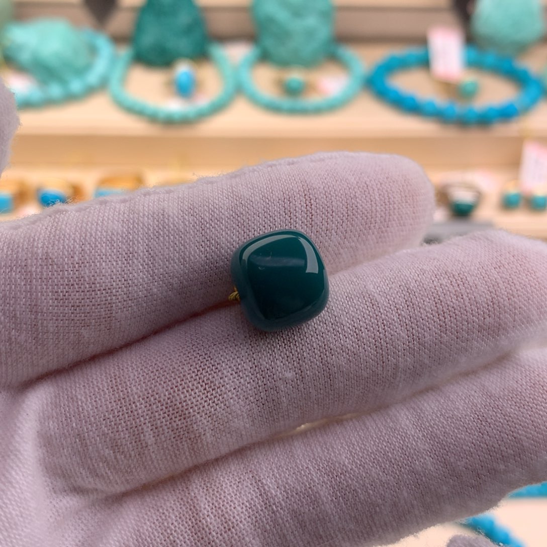绿松石珠宝奇石未镶嵌12.1*11mm