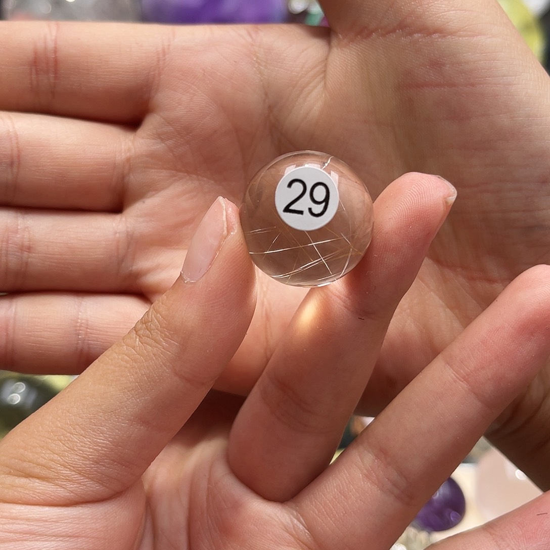 水晶珠宝半成品未镶嵌香微瑕2.3