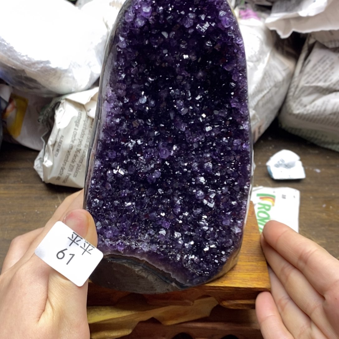 紫晶乌拉圭未镶嵌