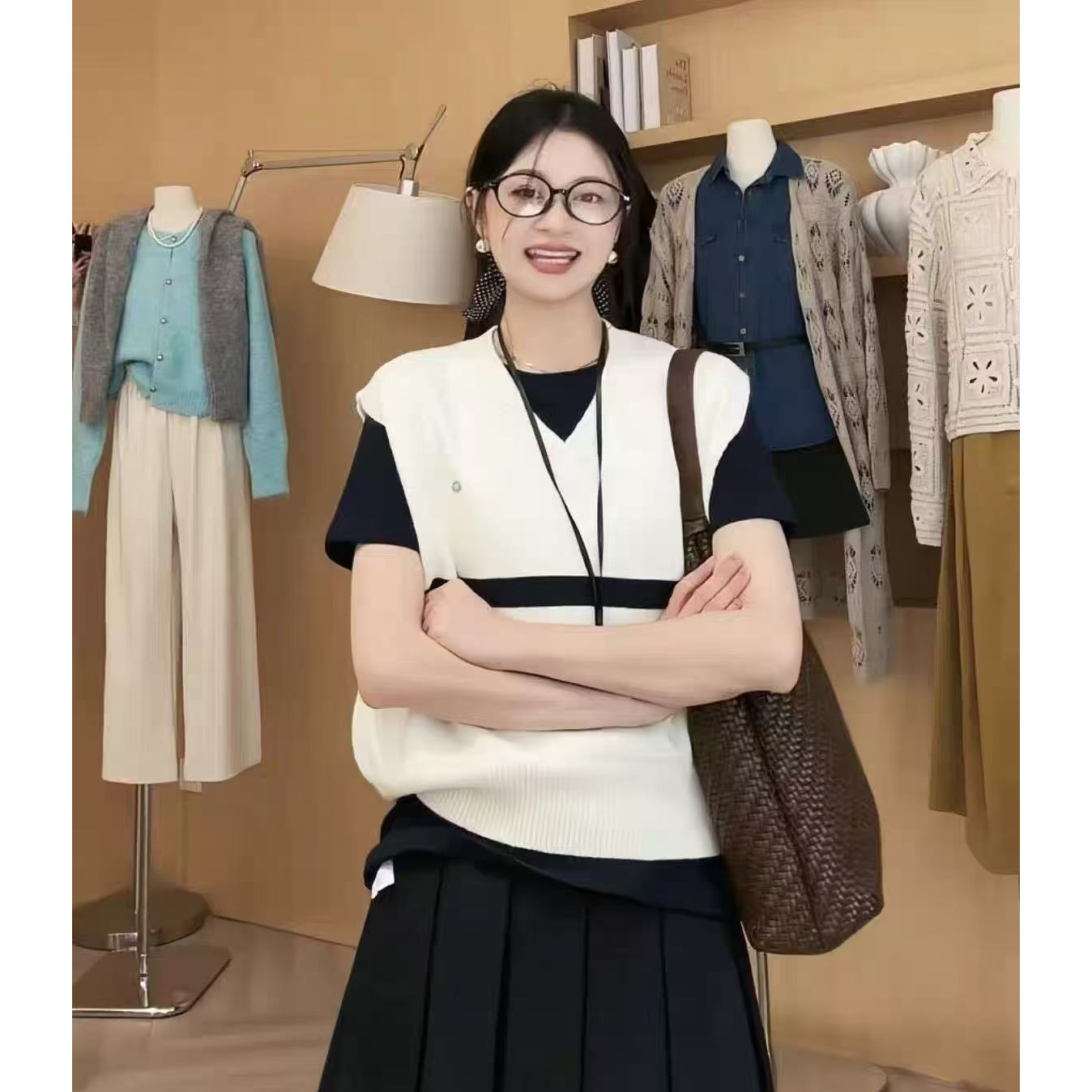 681 Y47针织衫V领小众宽松时尚新款2025秋季上衣B12