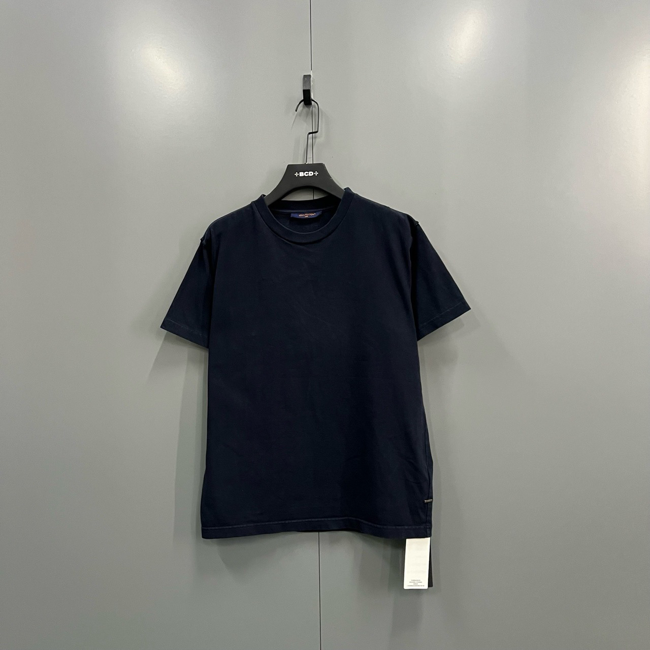 95新 LouisVuitton/路易威登 （bb）203 藏青色背后标签短袖 M码